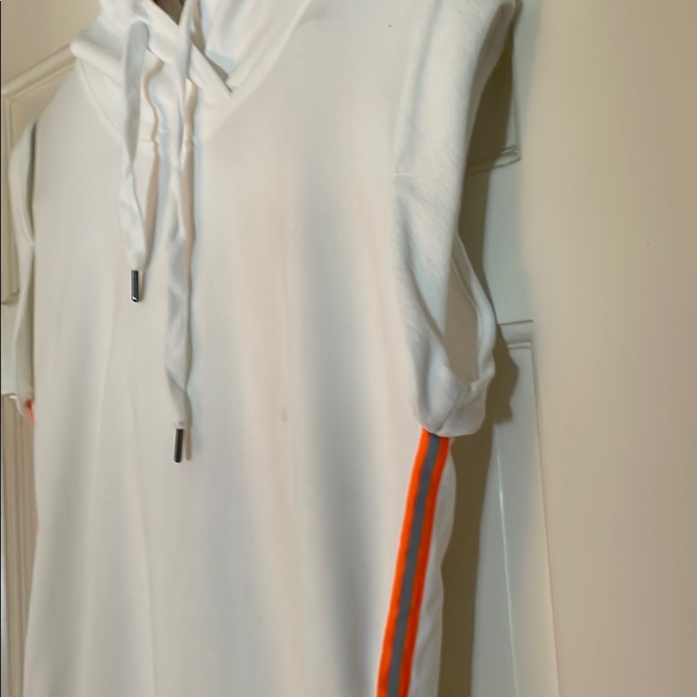 Dress - Picture 2 of 5